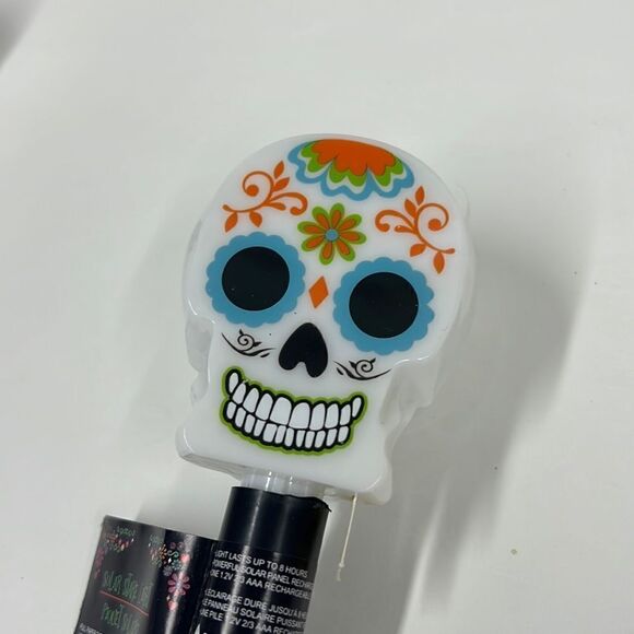 New Solar Stake Light Candy Sugar Skull Dead of the dead - Picture 1 of 5